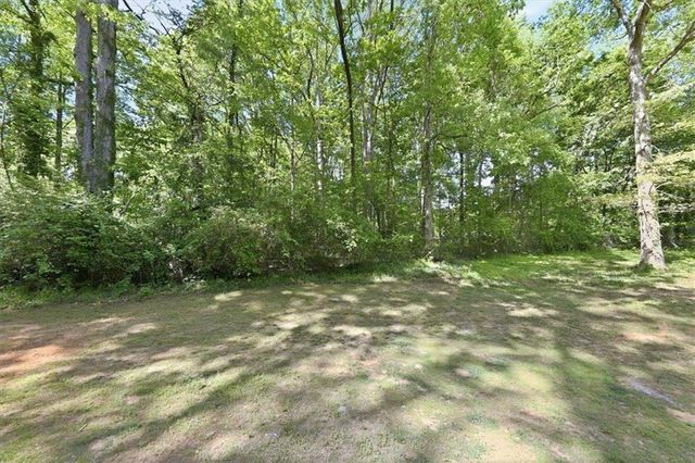 737 Mountainbrooke Circle, Stone Mountain, GA 30087