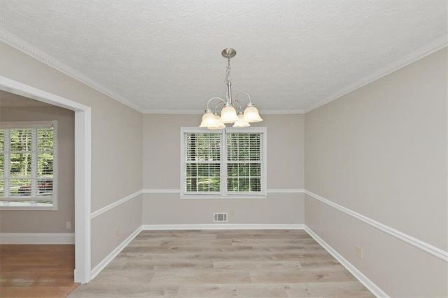 737 Mountainbrooke Circle, Stone Mountain, GA 30087