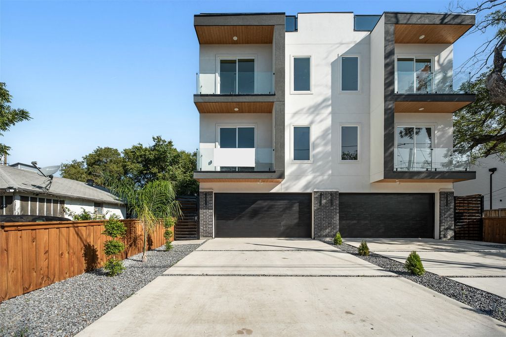 1123 Muncie, Dallas, TX 75212