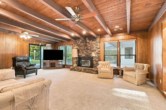 4688 N Wilson Avenue, Fresno, CA 93704