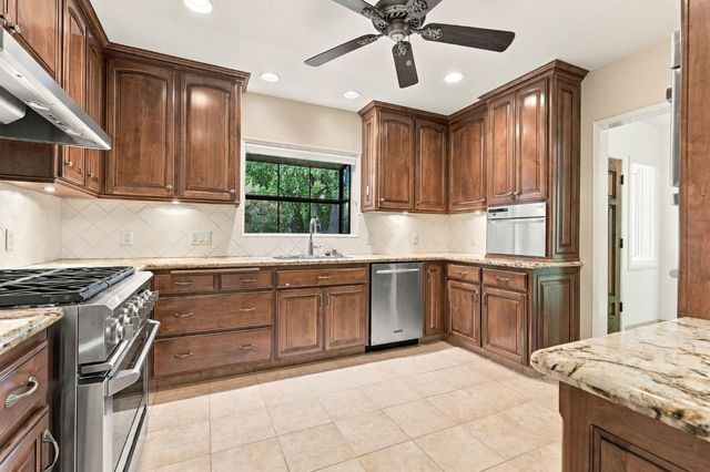4688 N Wilson Avenue, Fresno, CA 93704