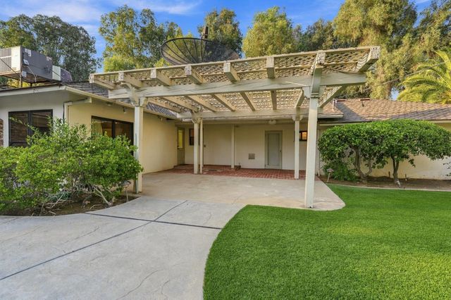 4688 N Wilson Avenue, Fresno, CA 93704