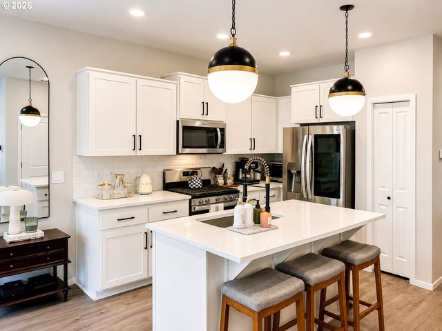 4199 Sw SANDLEWOOD Ave, Gresham, OR 97080