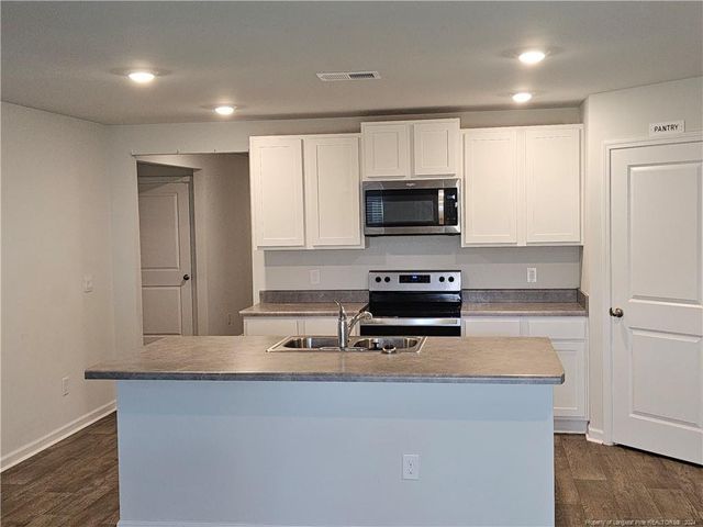 1218 Saint Augustine Drive, Castle Hayne, NC 28429