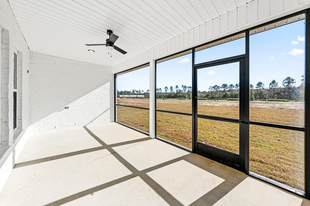 66 Splendor Run, Freeport, FL 32439