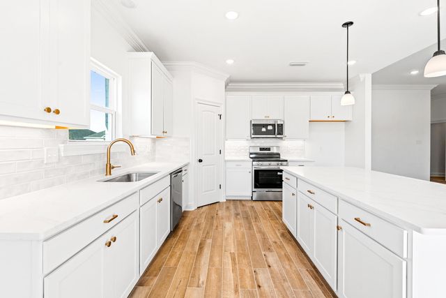 66 Splendor Run, Freeport, FL 32439