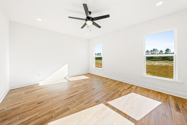 66 Splendor Run, Freeport, FL 32439