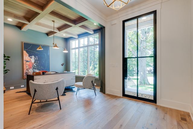 1135 Duncanwood Dr, Nashville, TN 37204