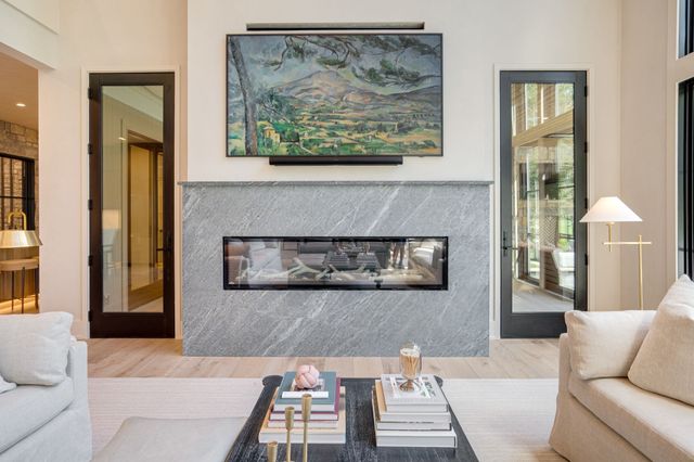 1135 Duncanwood Dr, Nashville, TN 37204