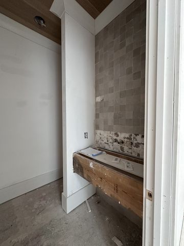 1135 Duncanwood Dr, Nashville, TN 37204