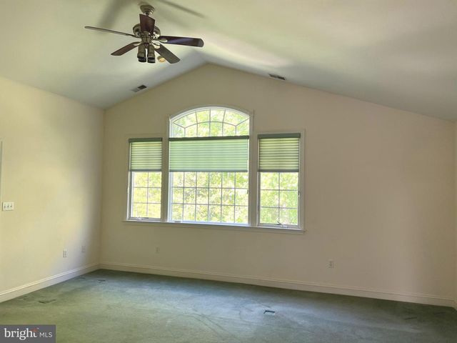 6907 WILSON LN, Bethesda, MD 20817