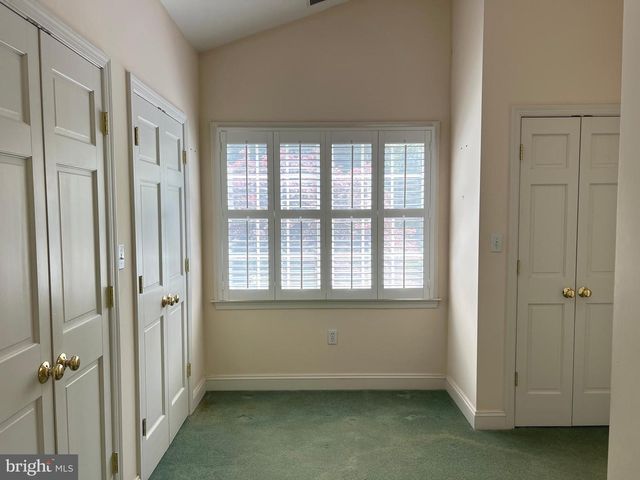 6907 WILSON LN, Bethesda, MD 20817
