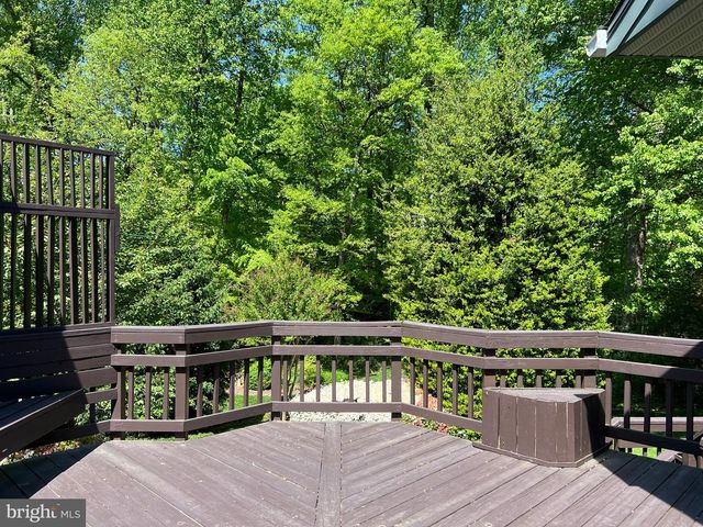 6907 WILSON LN, Bethesda, MD 20817