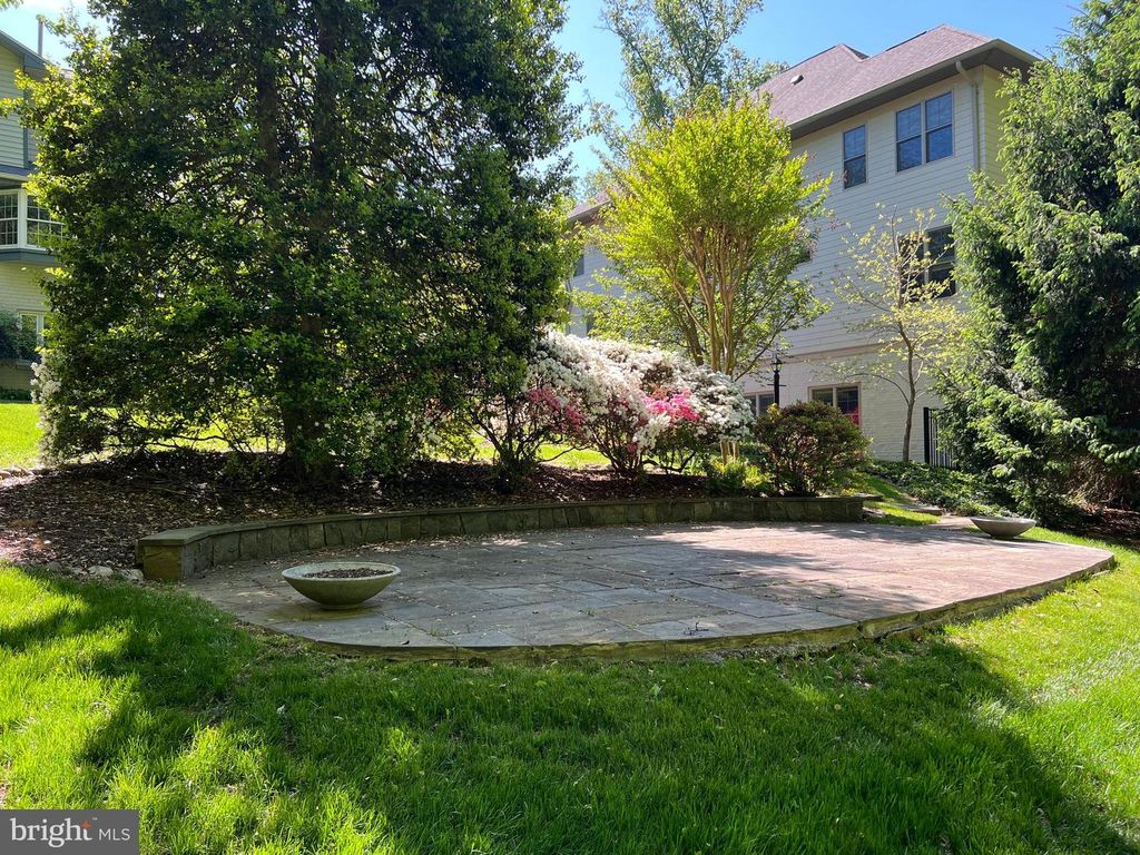 Image 56 of property listing at 6907 WILSON LN, Bethesda, MD 20817