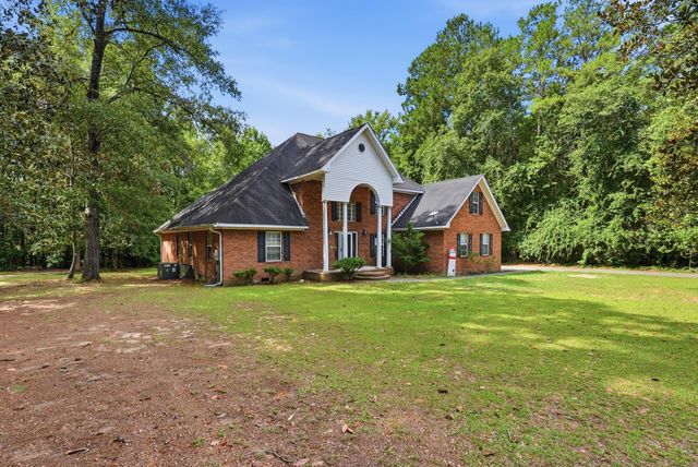 303 Spring Road, Walterboro, SC 29488