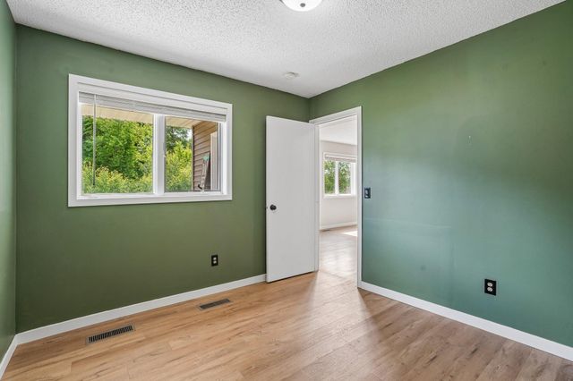 1303 Prairie Lane, Saint Croix Falls, WI 54024