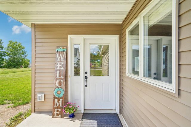 1303 Prairie Lane, Saint Croix Falls, WI 54024