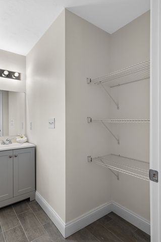 472 Essex Street 303, Lynn, MA 01902
