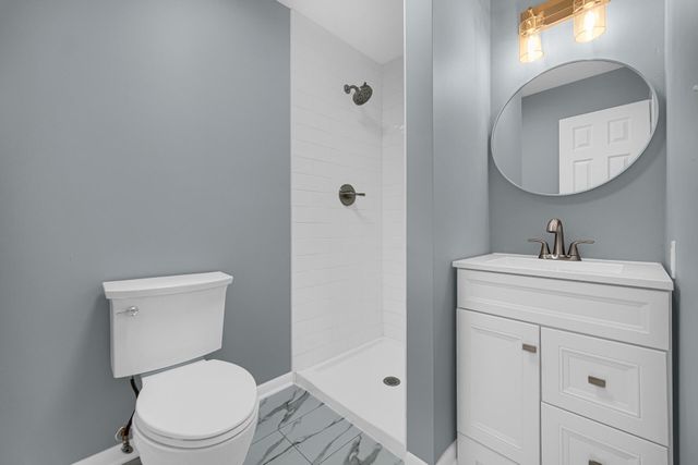 308 King Henry Drive, Schererville, IN 46375