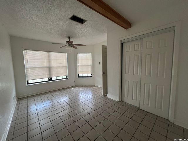 4970 DARE LN, San Antonio, TX 78217