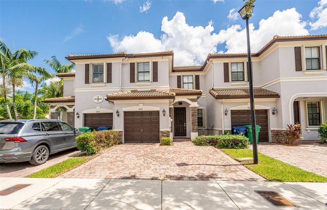 8815 NW 116th Court, Doral, FL 33178