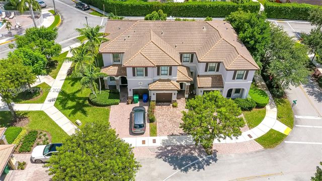 8815 NW 116th Court, Doral, FL 33178