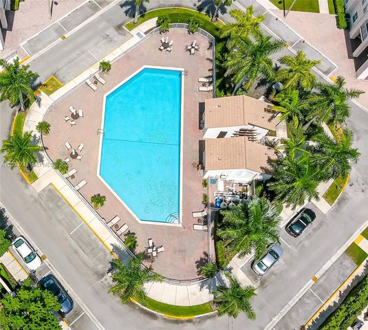 8815 NW 116th Court, Doral, FL 33178