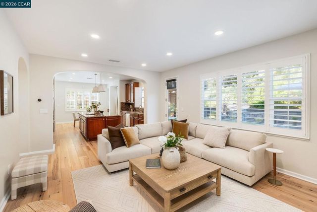 5045 Campion Dr, San Ramon, CA 94582