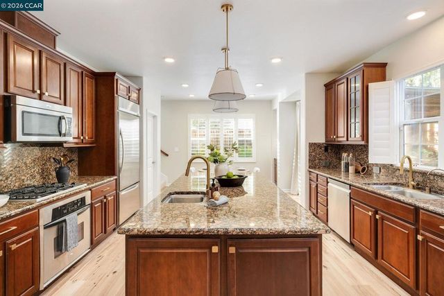 5045 Campion Dr, San Ramon, CA 94582
