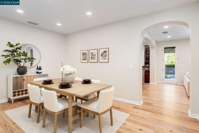 5045 Campion Dr, San Ramon, CA 94582