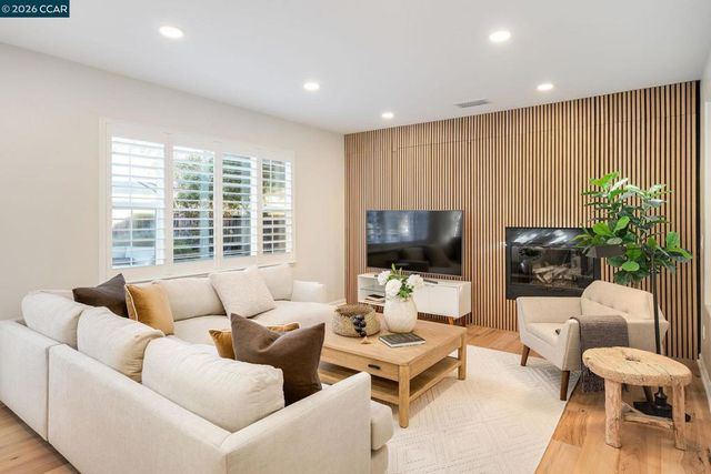5045 Campion Dr, San Ramon, CA 94582