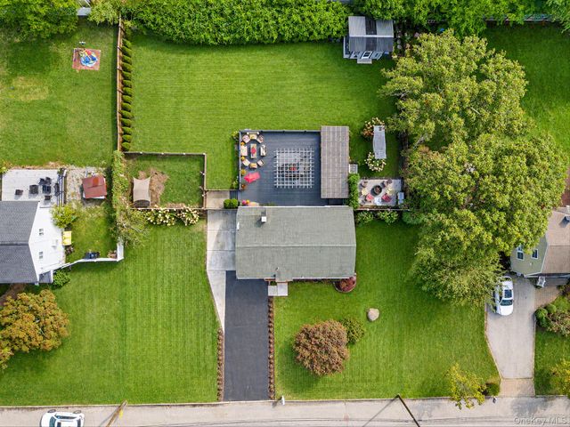 27 Wagner Drive, Coram, NY 11727