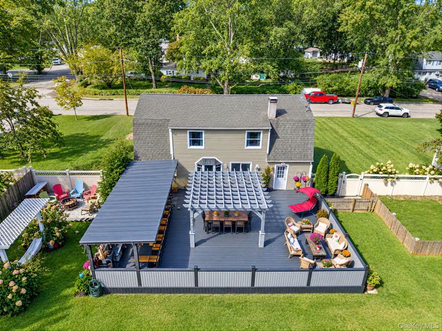 27 Wagner Drive, Coram, NY 11727