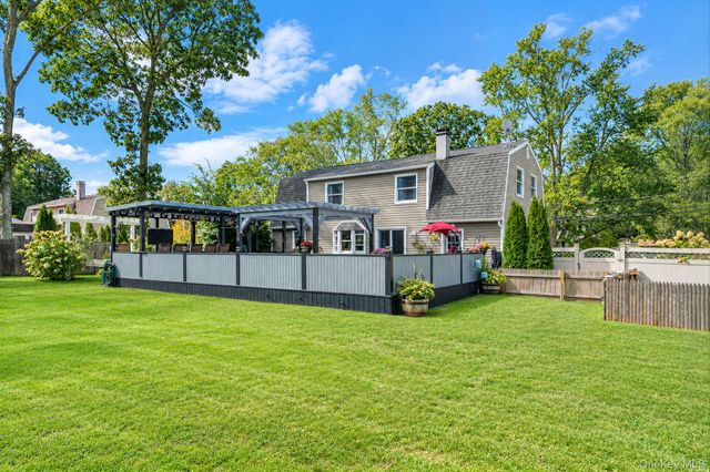 27 Wagner Drive, Coram, NY 11727