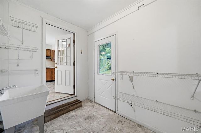 1737 Rosearbor Drive, St Louis, MO 63146
