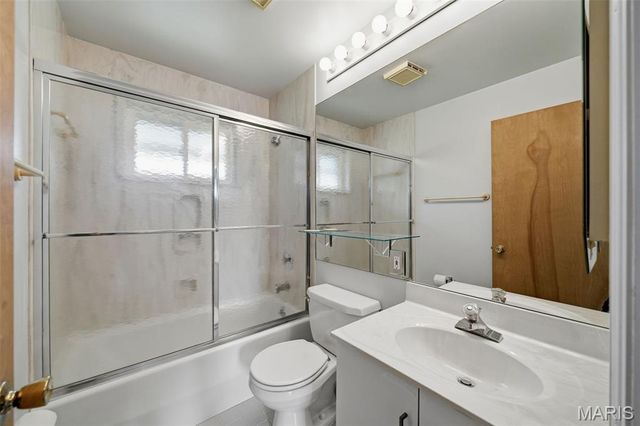 1737 Rosearbor Drive, St Louis, MO 63146