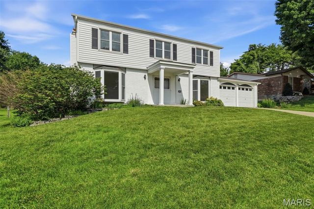 1737 Rosearbor Drive, St Louis, MO 63146
