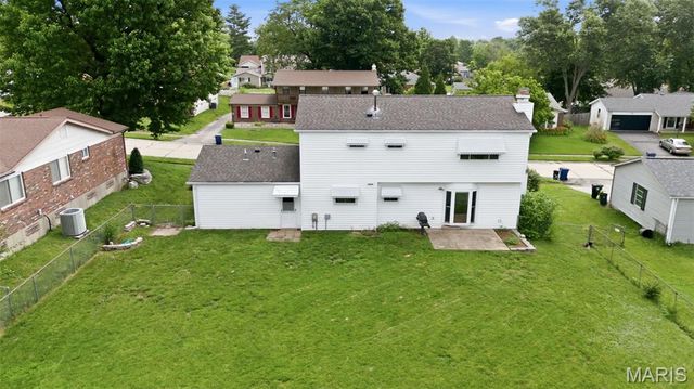 1737 Rosearbor Drive, St Louis, MO 63146