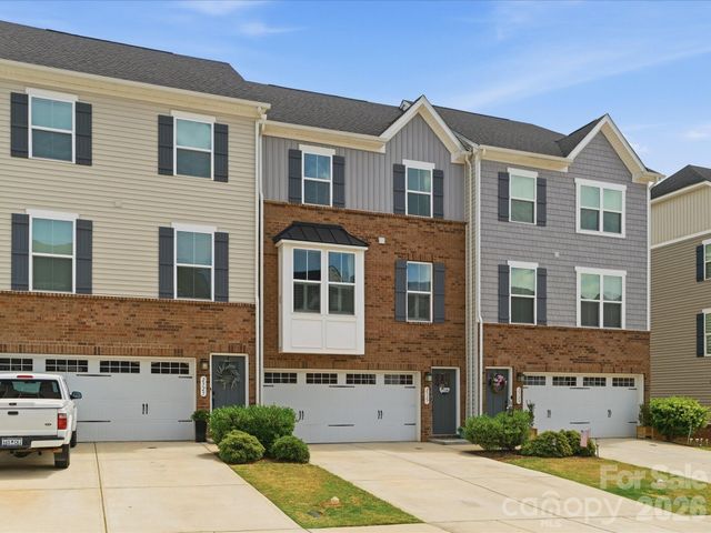 2527 Grantham Place Drive, Fort Mill, SC 29715