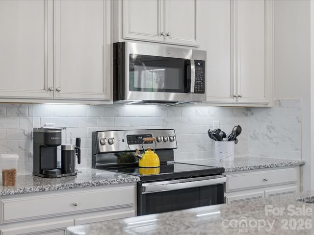 2527 Grantham Place Drive, Fort Mill, SC 29715
