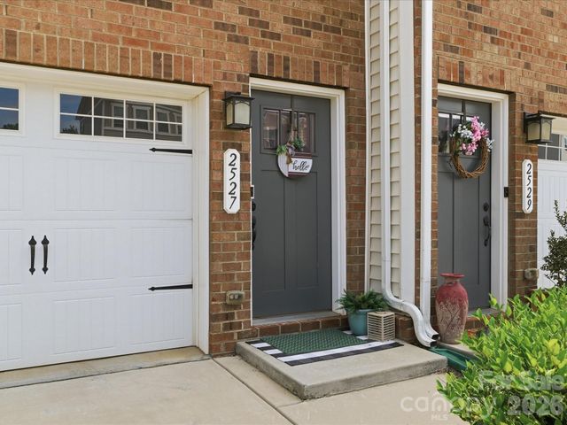 2527 Grantham Place Drive, Fort Mill, SC 29715