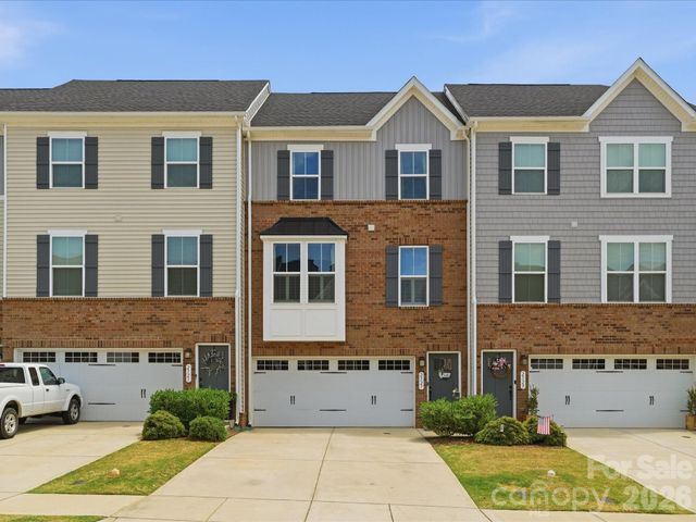 2527 Grantham Place Drive, Fort Mill, SC 29715
