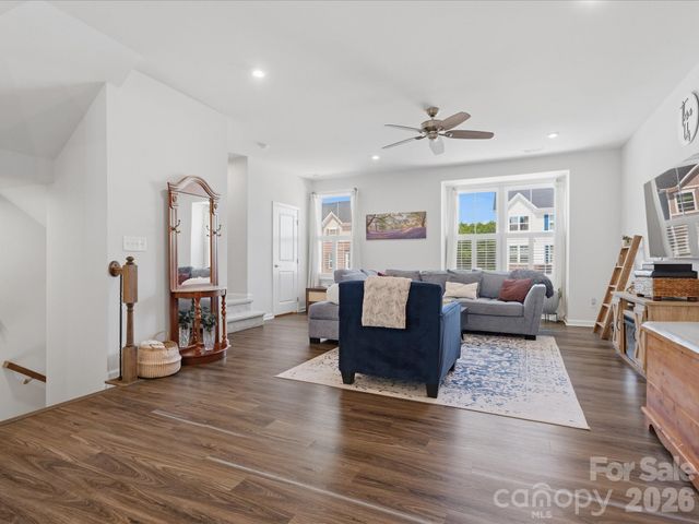 2527 Grantham Place Drive, Fort Mill, SC 29715