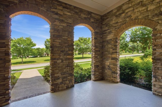 2720 Pool Forge Bridge Rd, Thompsons Station, TN 37179