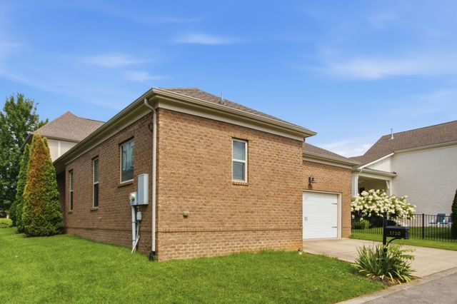 2720 Pool Forge Bridge Rd, Thompsons Station, TN 37179
