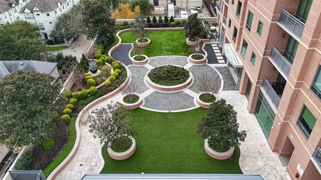 2207 Bancroft Street 1202, Houston, TX 77027