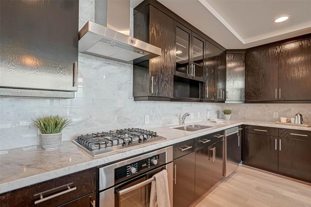 2207 Bancroft Street 1202, Houston, TX 77027