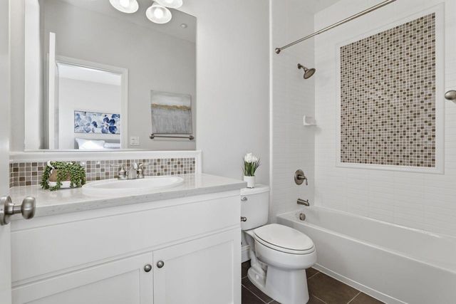 580 De Guigne Drive, Sunnyvale, CA 94085