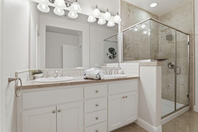 580 De Guigne Drive, Sunnyvale, CA 94085