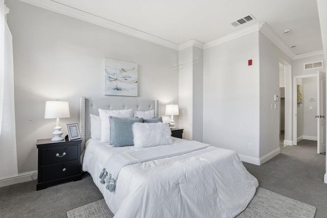 580 De Guigne Drive, Sunnyvale, CA 94085